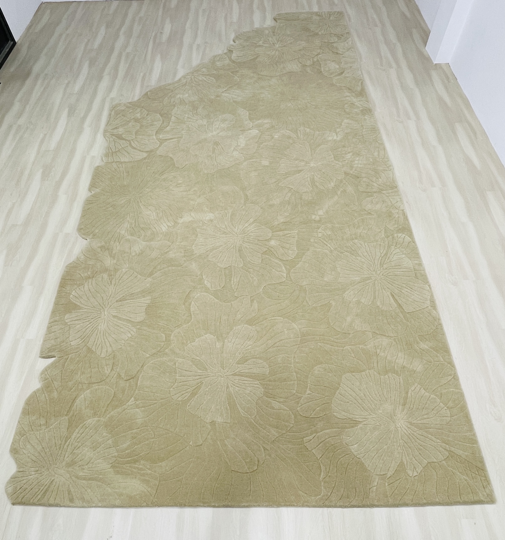 Soft Hand Tufted Wool Rug - Code: TRK-HT-1024